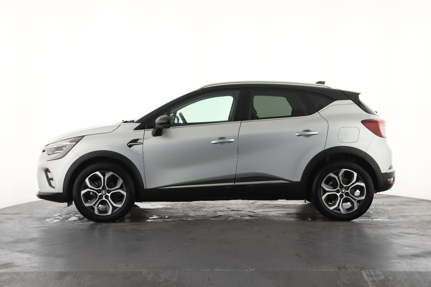 Used Renault Captur 2023 for sale - 77592118: Photo 8