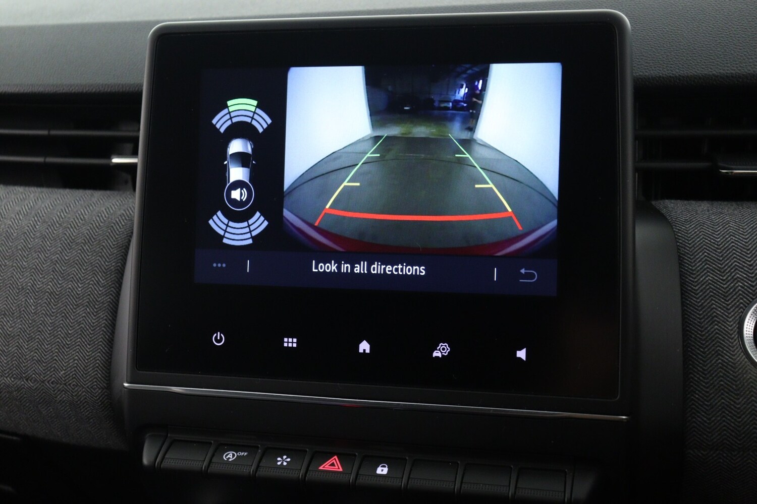 Used Renault Clio 2024 for sale - 77373081: Photo 18