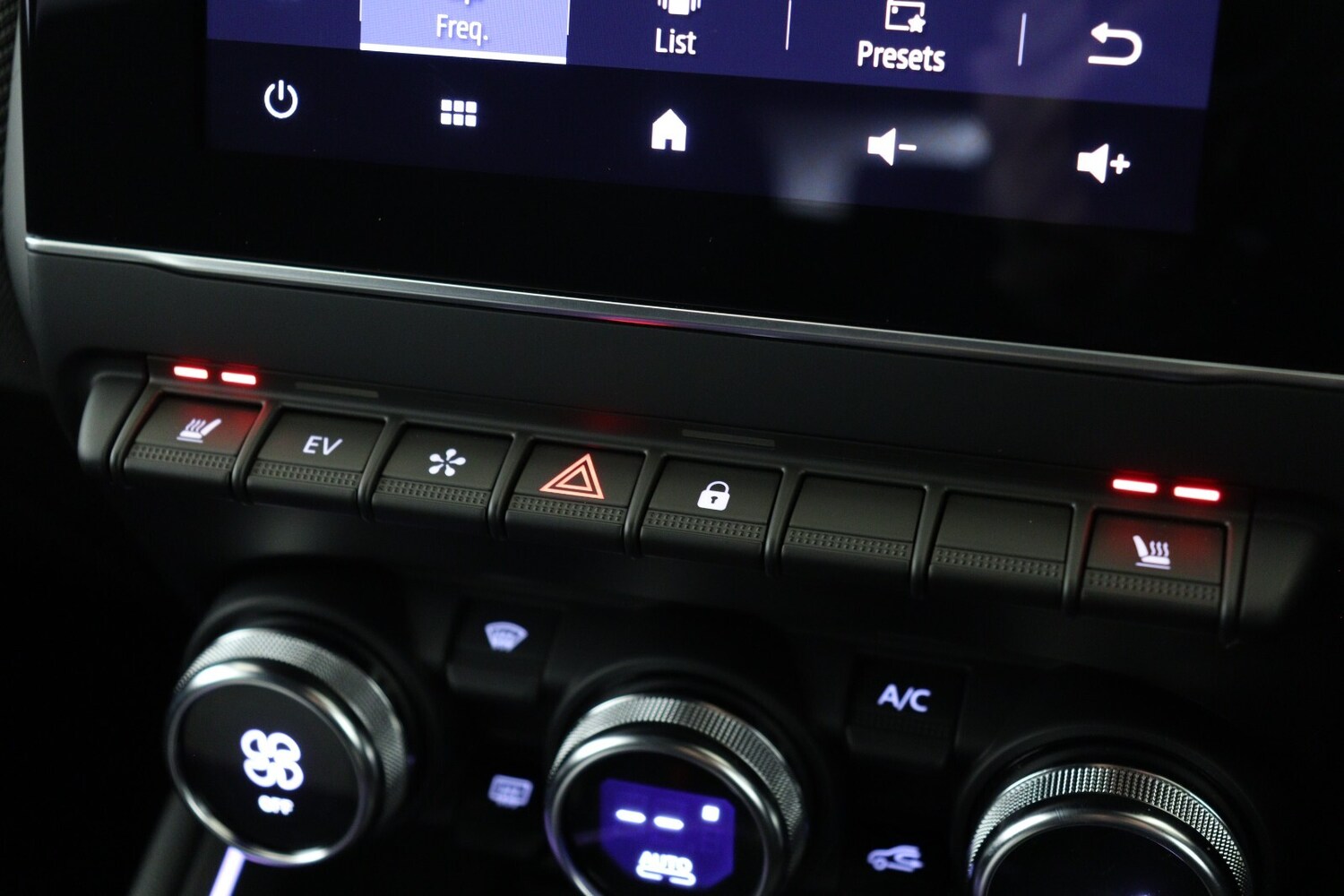 Used Renault Clio 2025 for sale - 76872127: Photo 21