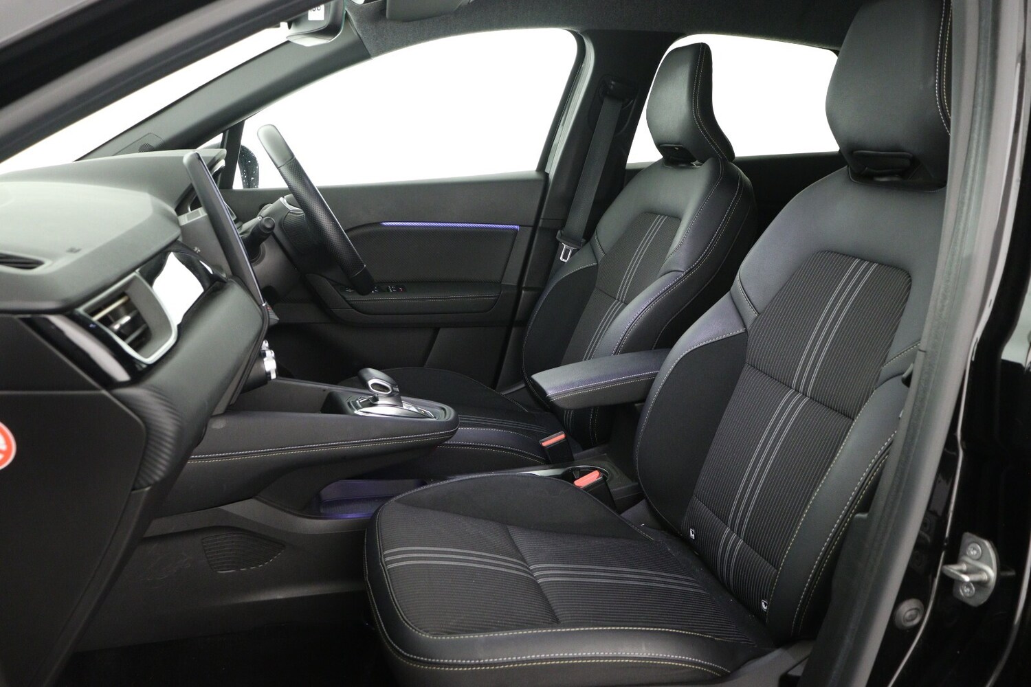 Used Renault Captur 2023 for sale - 77232287: Photo 11