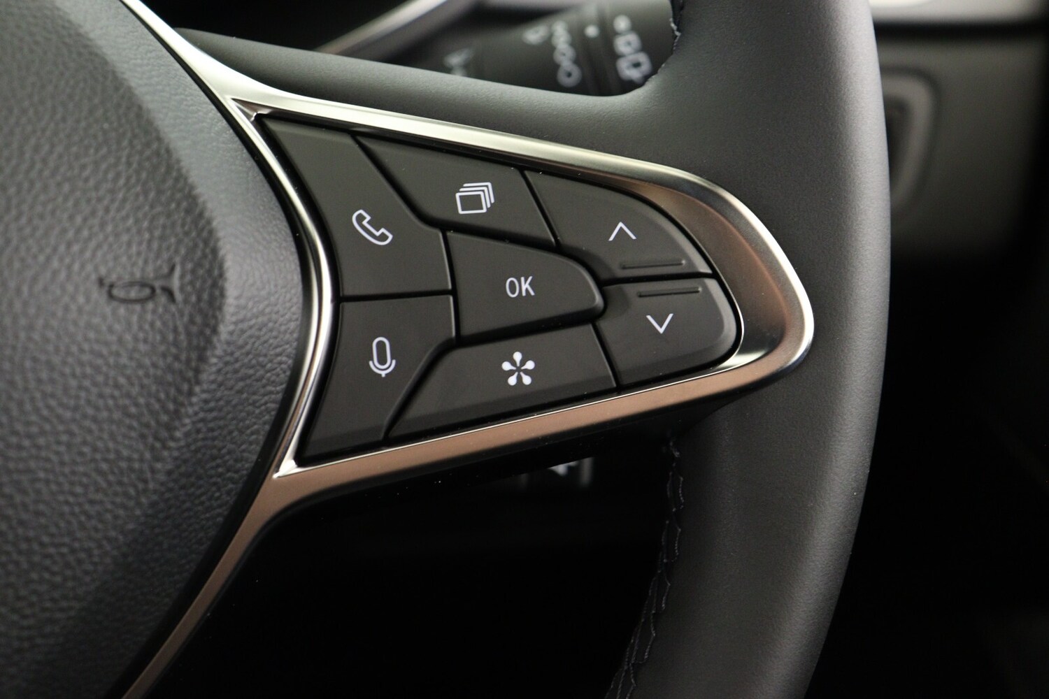 Used Renault Captur 2026 for sale - 77083650: Photo 24