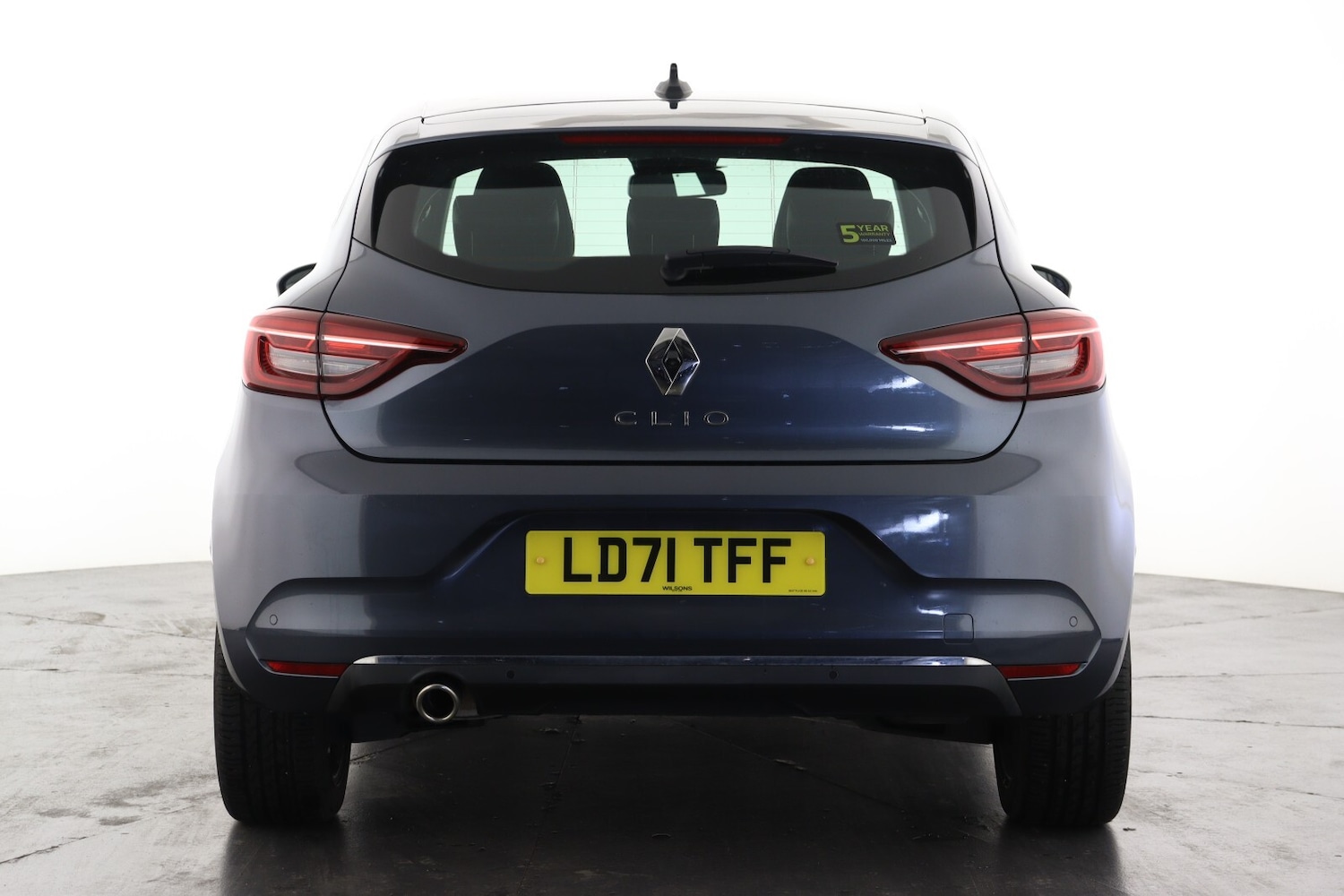 Used Renault Clio 2021 for sale - 76870758: Photo 2