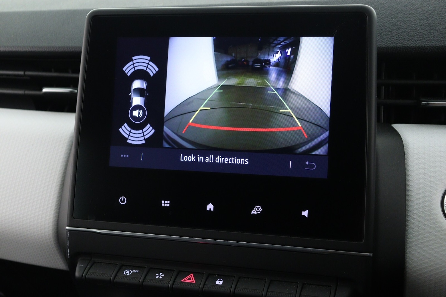 Used Renault Clio 2021 for sale - 76870758: Photo 20