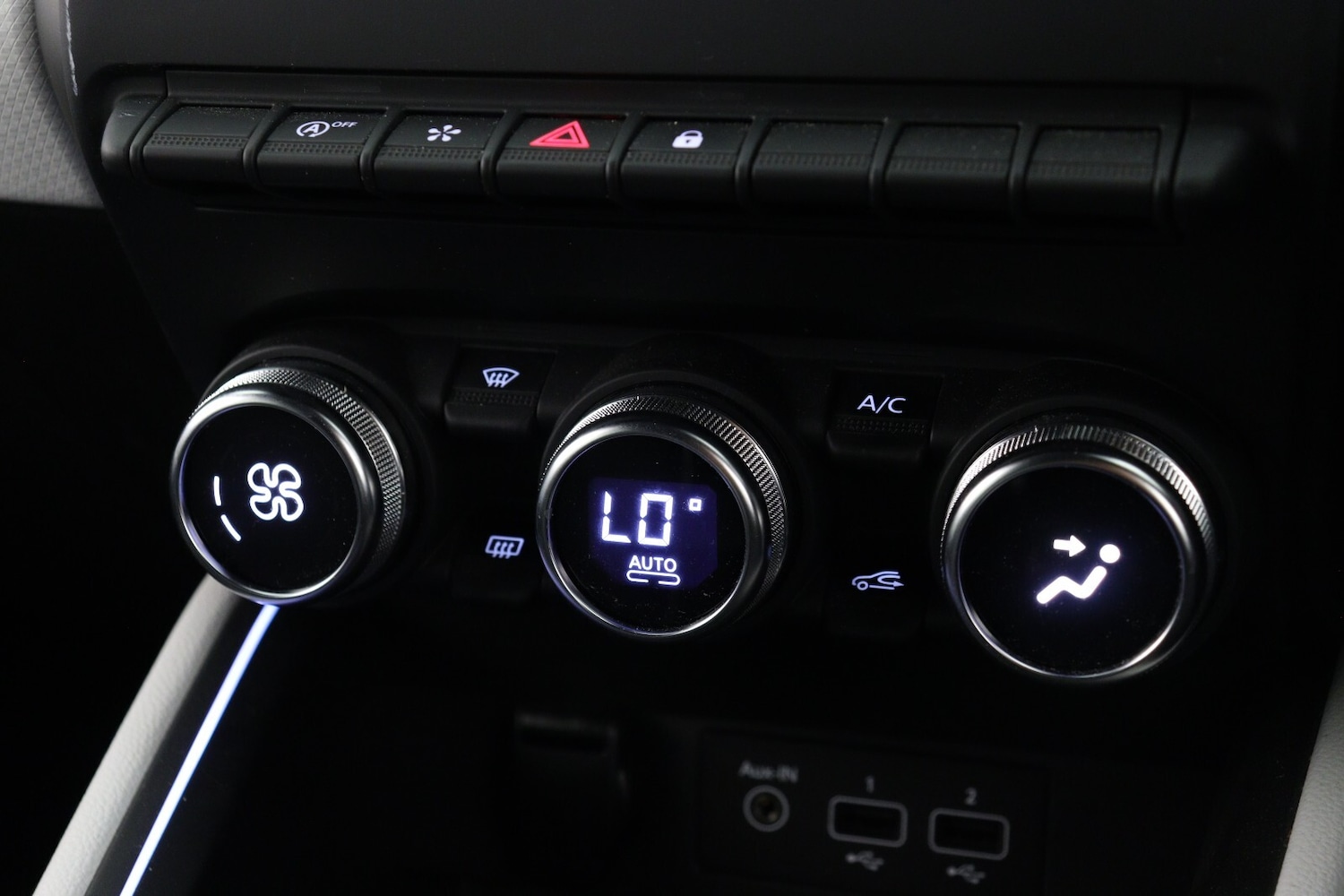 Used Renault Clio 2021 for sale - 76870758: Photo 21