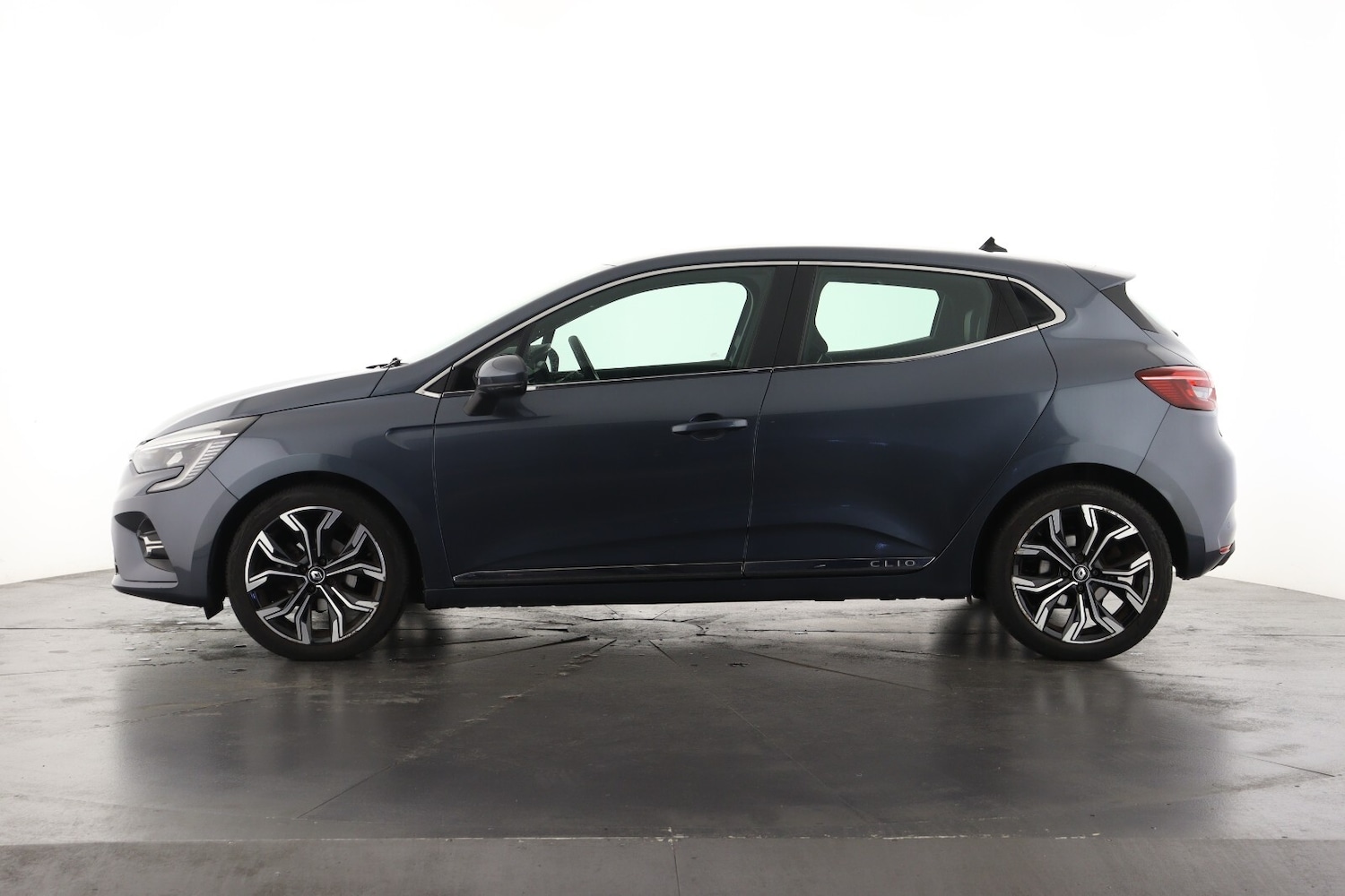 Used Renault Clio 2021 for sale - 76870758: Photo 8