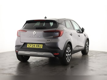 Used Renault Captur 2024 for sale - 76894582: Photo