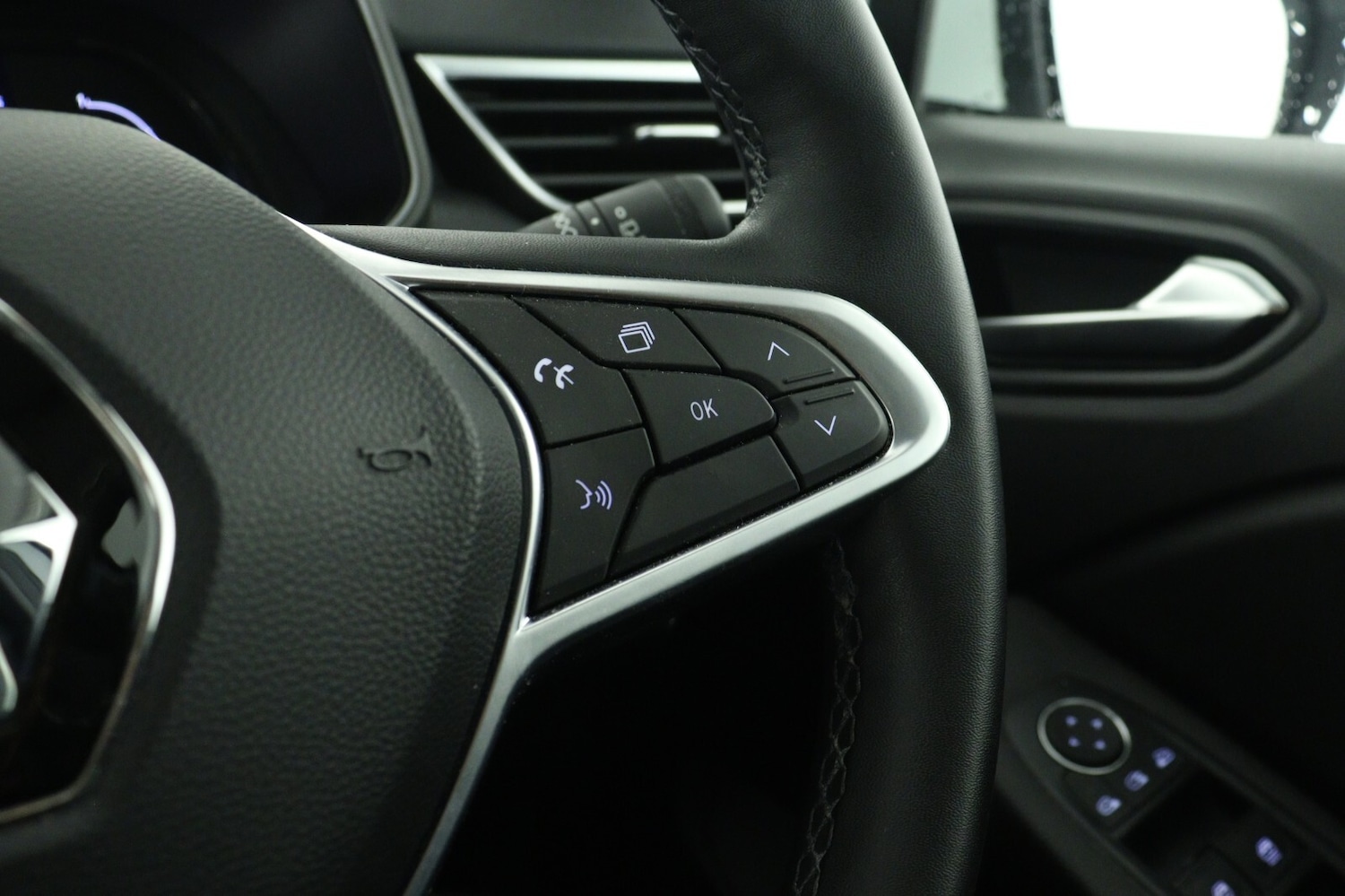 Used Renault Clio 2021 for sale - 76872881: Photo 20