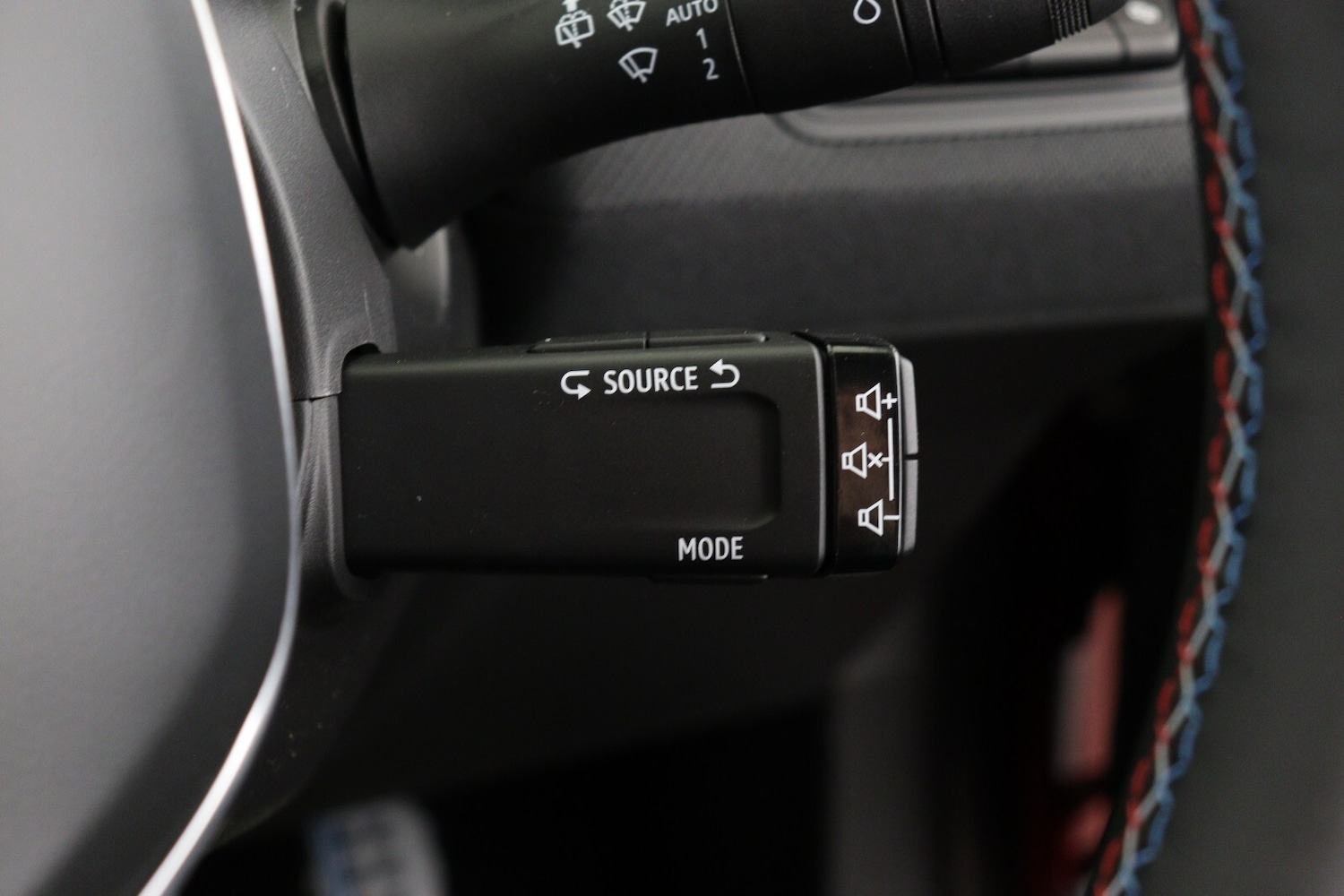 Used Renault Clio 2024 for sale - 76869793: Photo 24