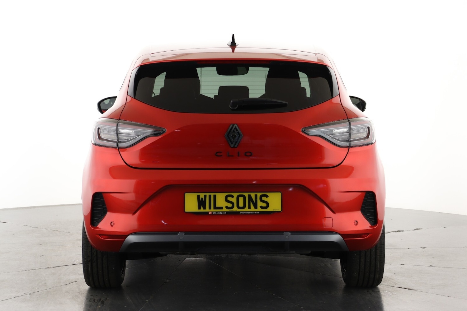 Used Renault Clio 2024 for sale - 76869793: Photo 3