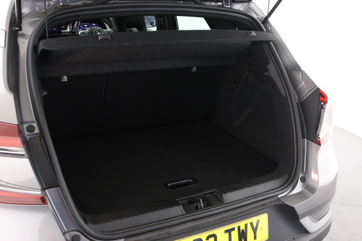 Used Renault Captur 2022 for sale - 76870714: Photo 10