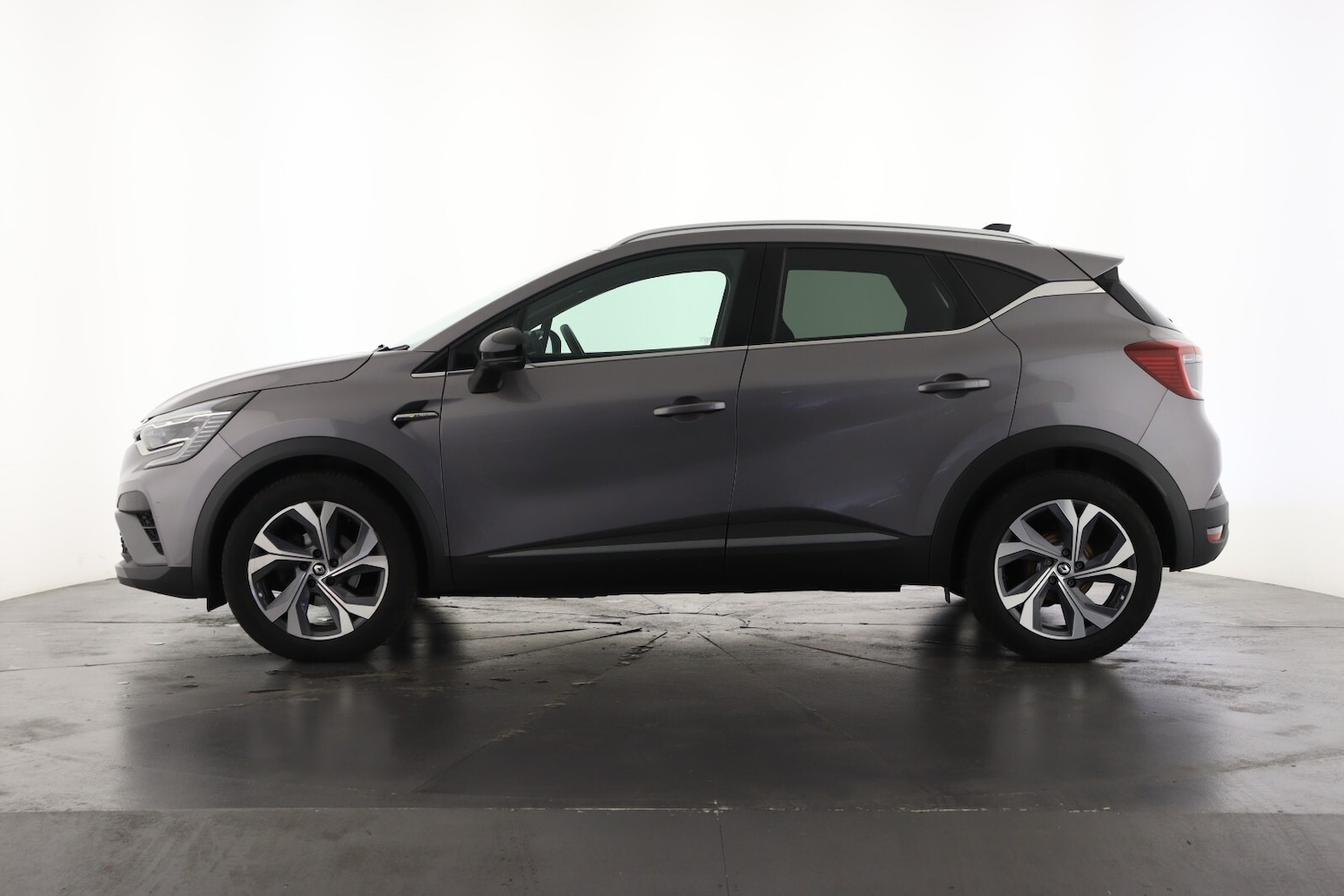 Used Renault Captur 2022 for sale - 76870714: Photo 8