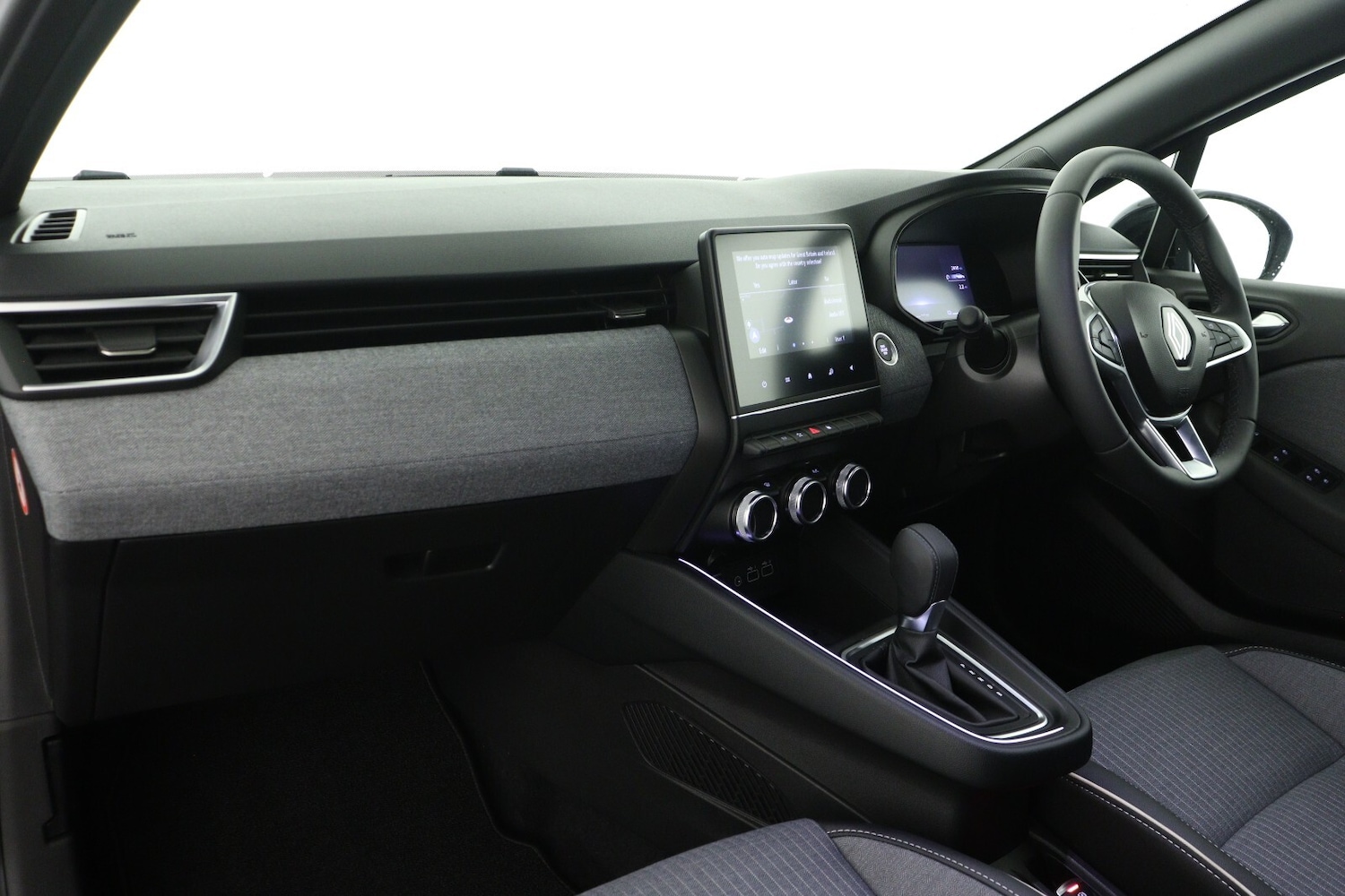 Used Renault Clio 2024 for sale - 76074276: Photo 11