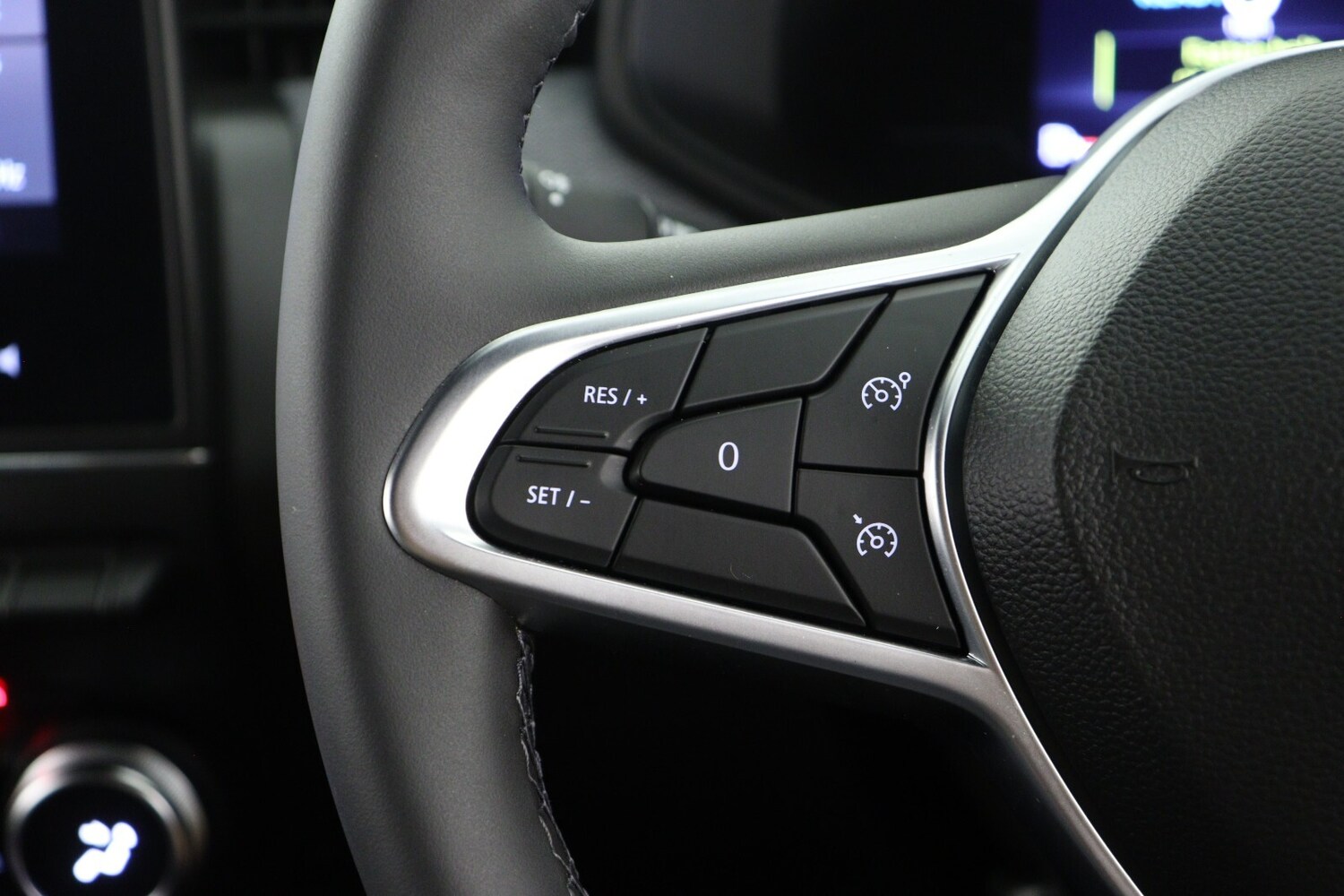 Used Renault Clio 2024 for sale - 76074276: Photo 23