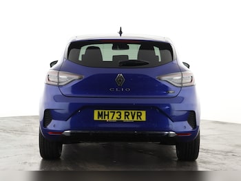 Used Renault Clio 2024 for sale - 76074276: Photo 2