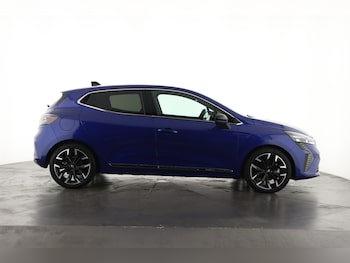 Used Renault Clio 2024 for sale - 76074276: Photo 4