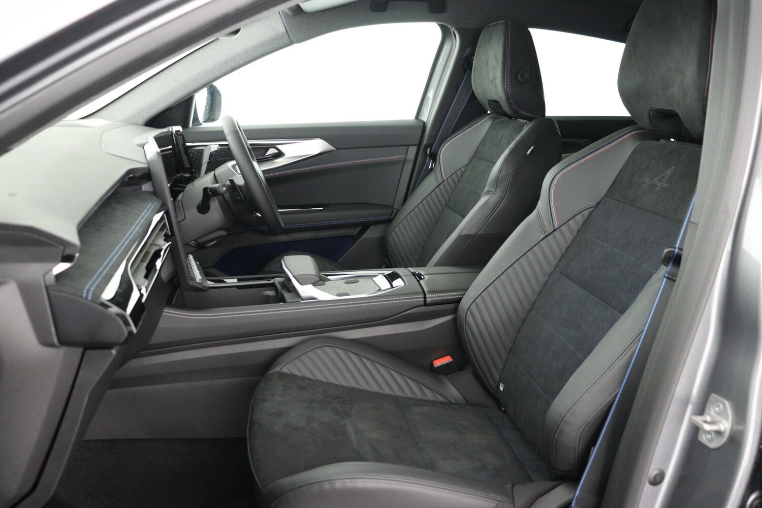 Used Renault Other 2025 for sale - 76614907: Photo 11