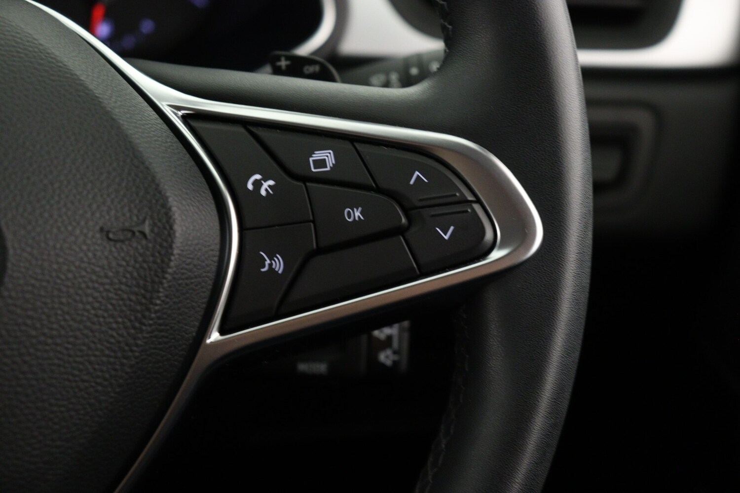 Used Renault Captur 2020 for sale - 77105981: Photo 25