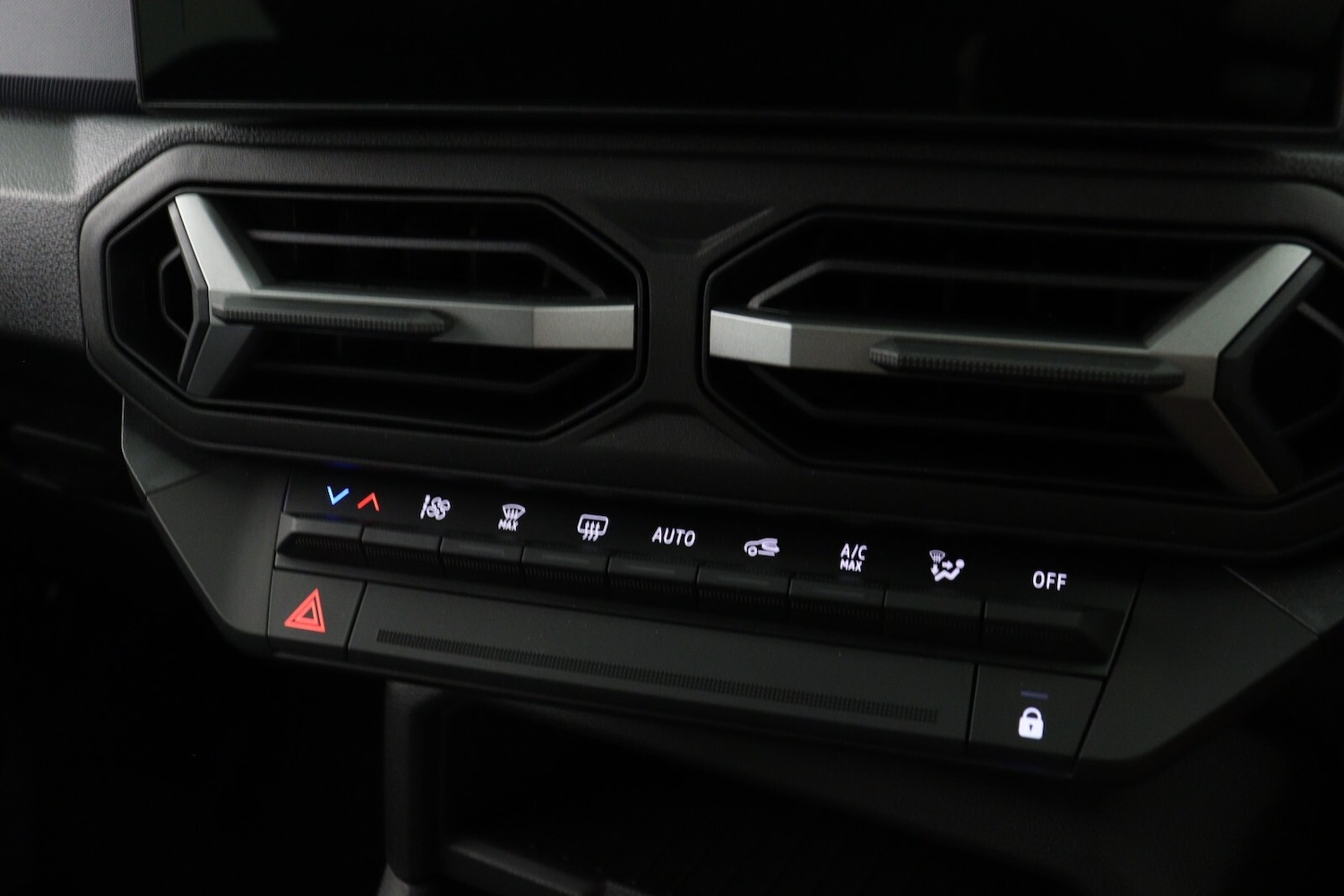 Used Dacia Duster 2025 for sale - 76614890: Photo 16