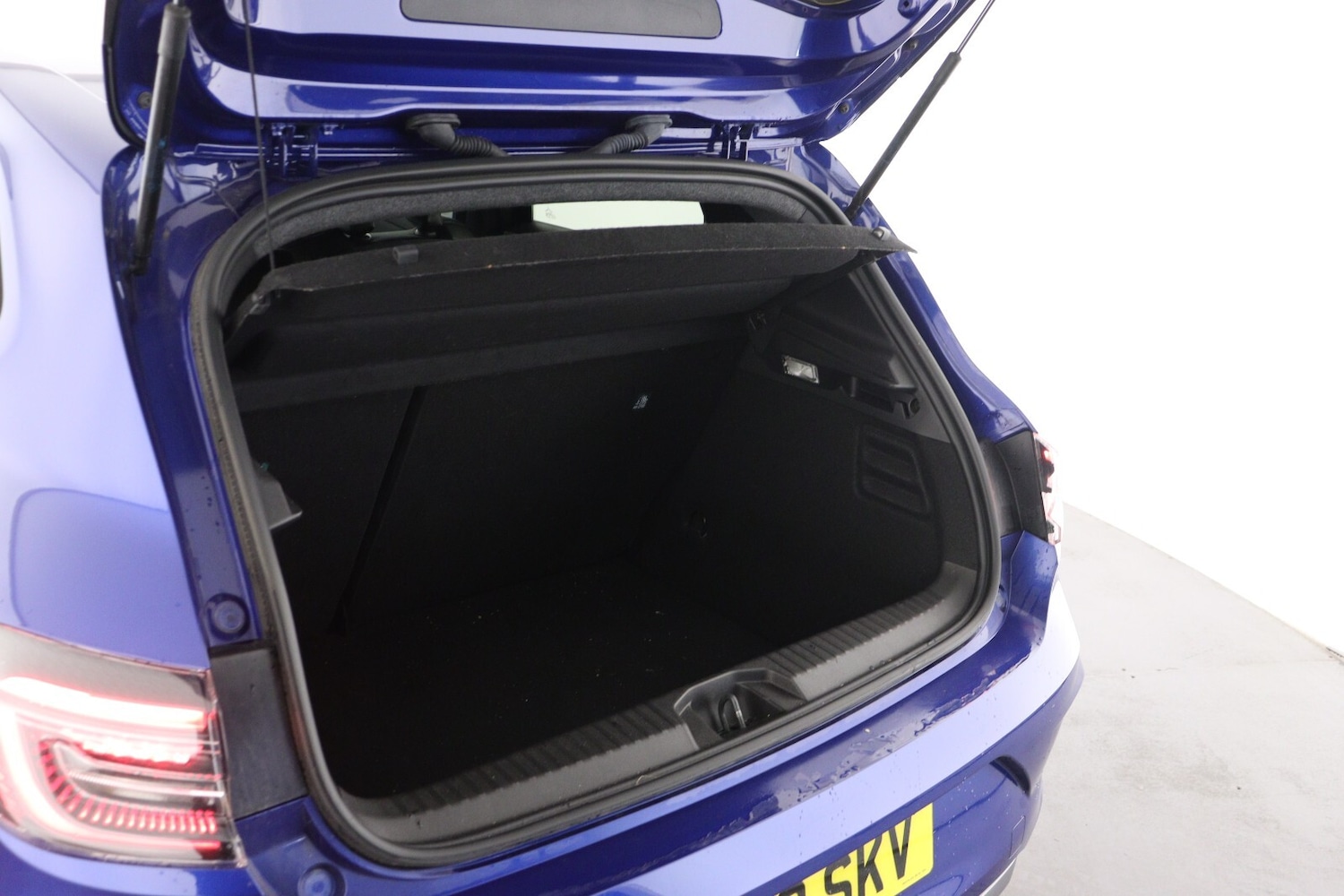 Used Renault Clio 2024 for sale - 76033649: Photo 10