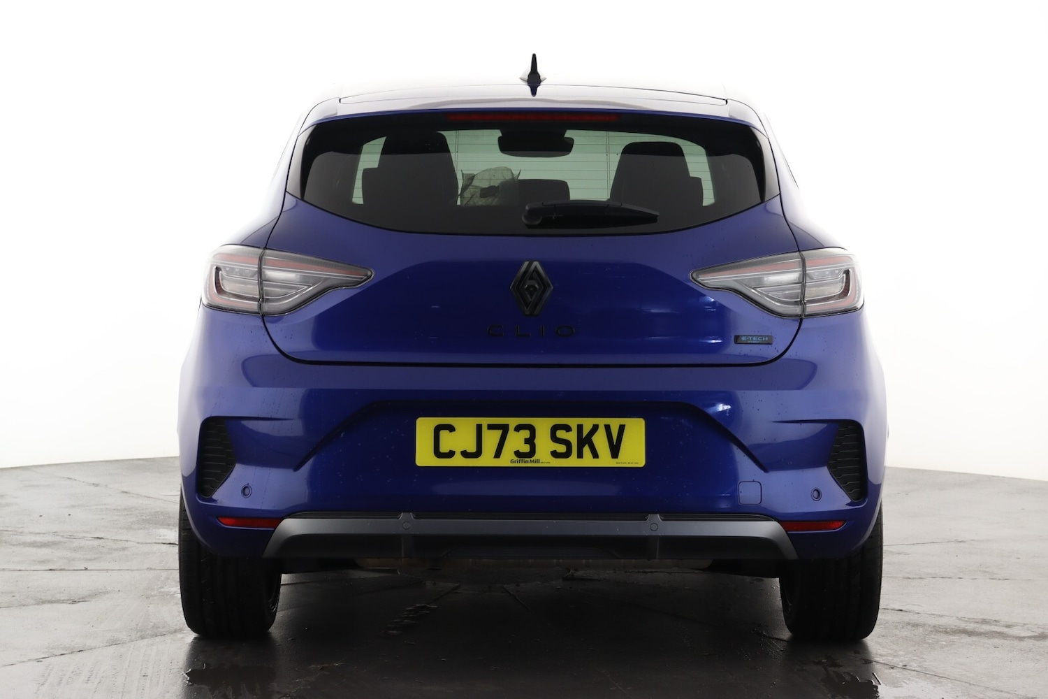 Used Renault Clio 2024 for sale - 76033649: Photo 2