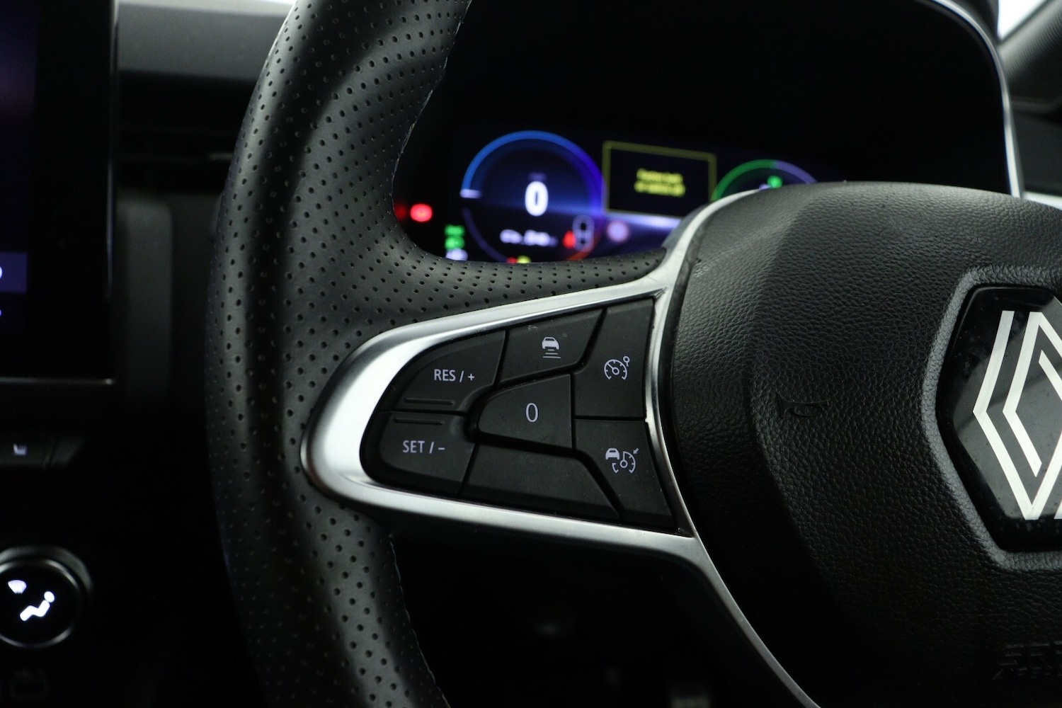 Used Renault Clio 2024 for sale - 76033649: Photo 21