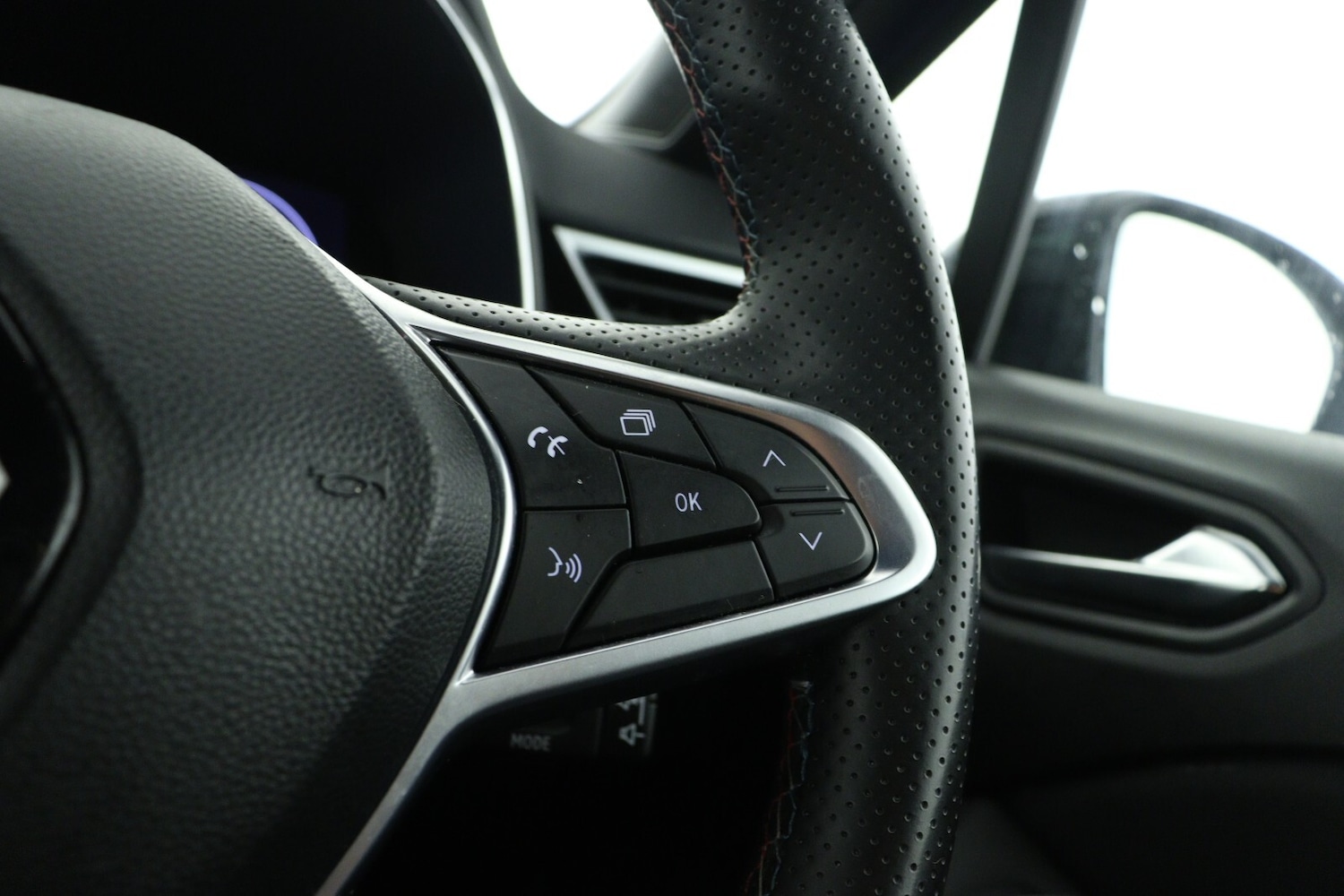 Used Renault Clio 2024 for sale - 76033649: Photo 22