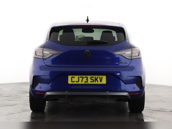 Used Renault Clio 2024 for sale - 76033649: Photo 2