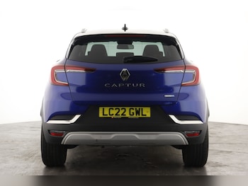 Used Renault Captur 2022 for sale - 77232232: Photo