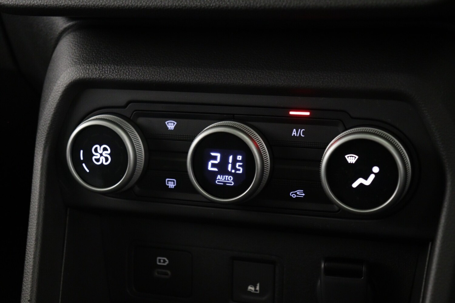 Used Dacia Jogger 2025 for sale - 76615329: Photo 18