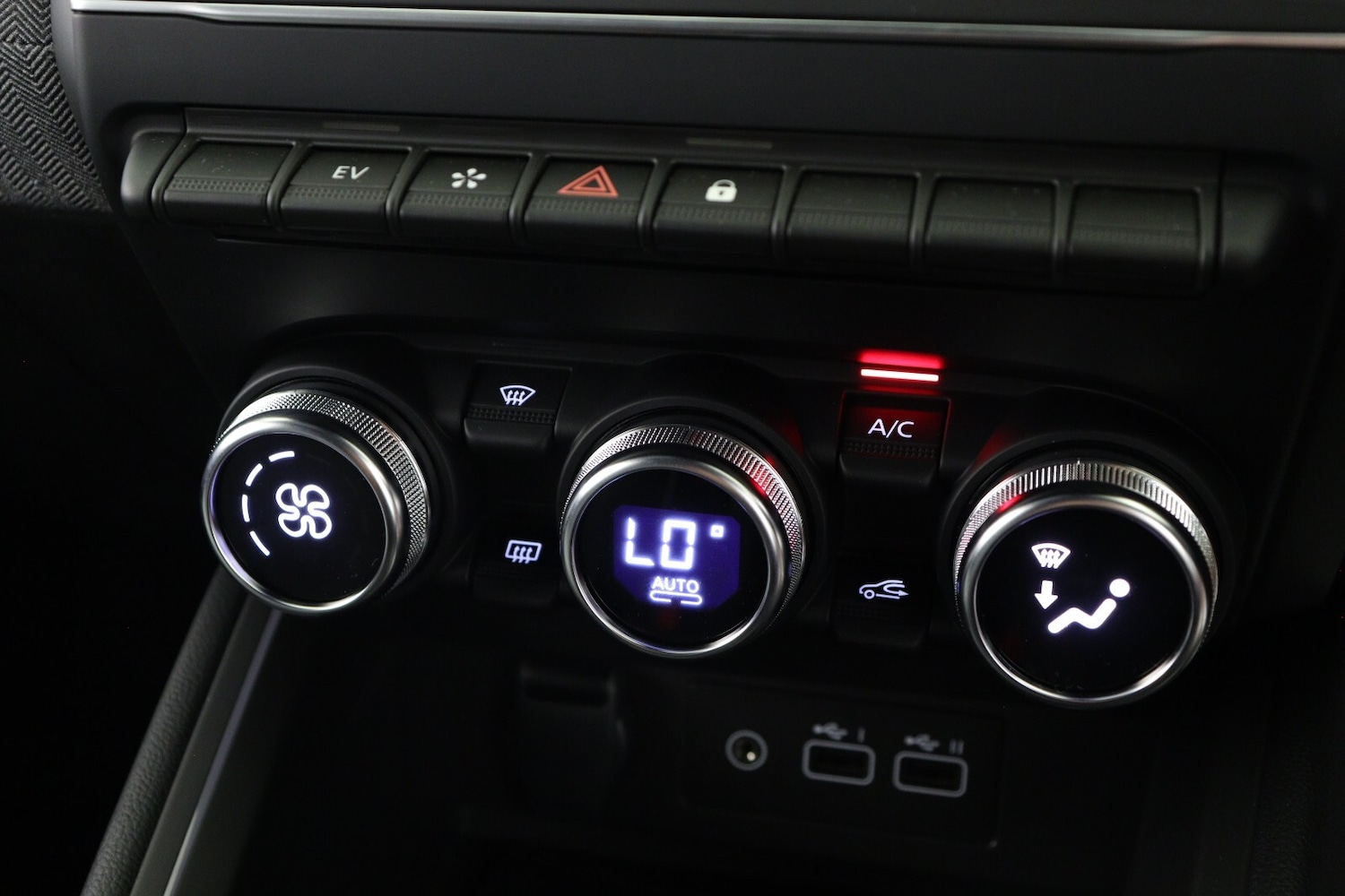 Used Renault Clio 2025 for sale - 76870930: Photo 18