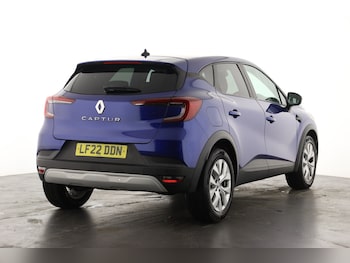 Used Renault Captur 2022 for sale - 78000117: Photo