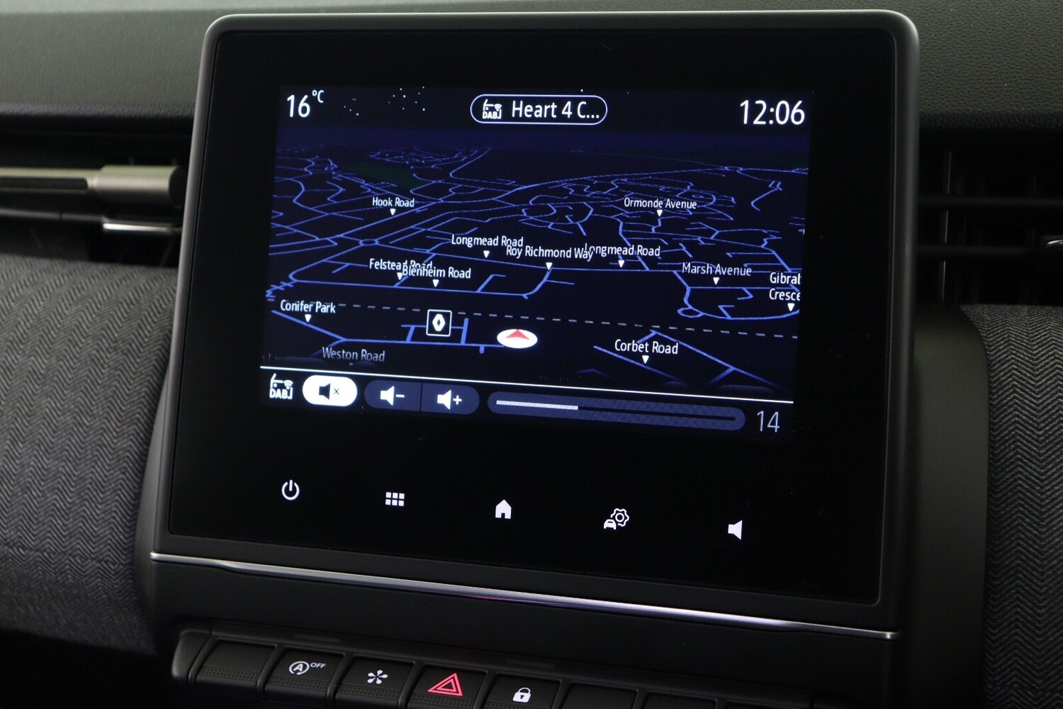 Used Renault Clio 2026 for sale - 77084905: Photo 16