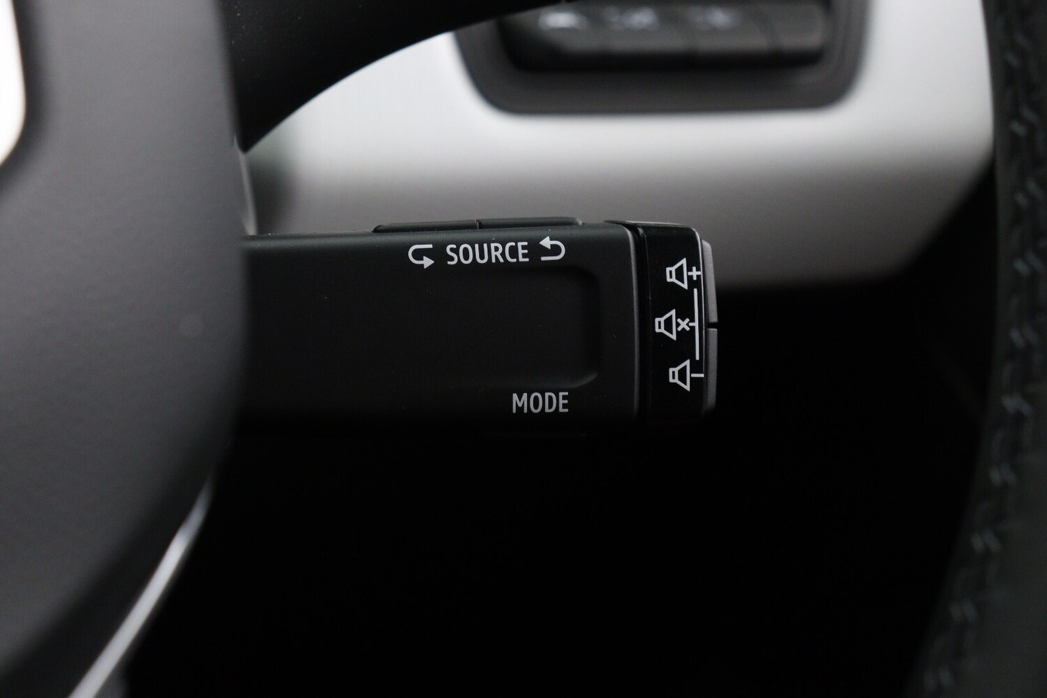 Used Renault Clio 2023 for sale - 78080911: Photo 33