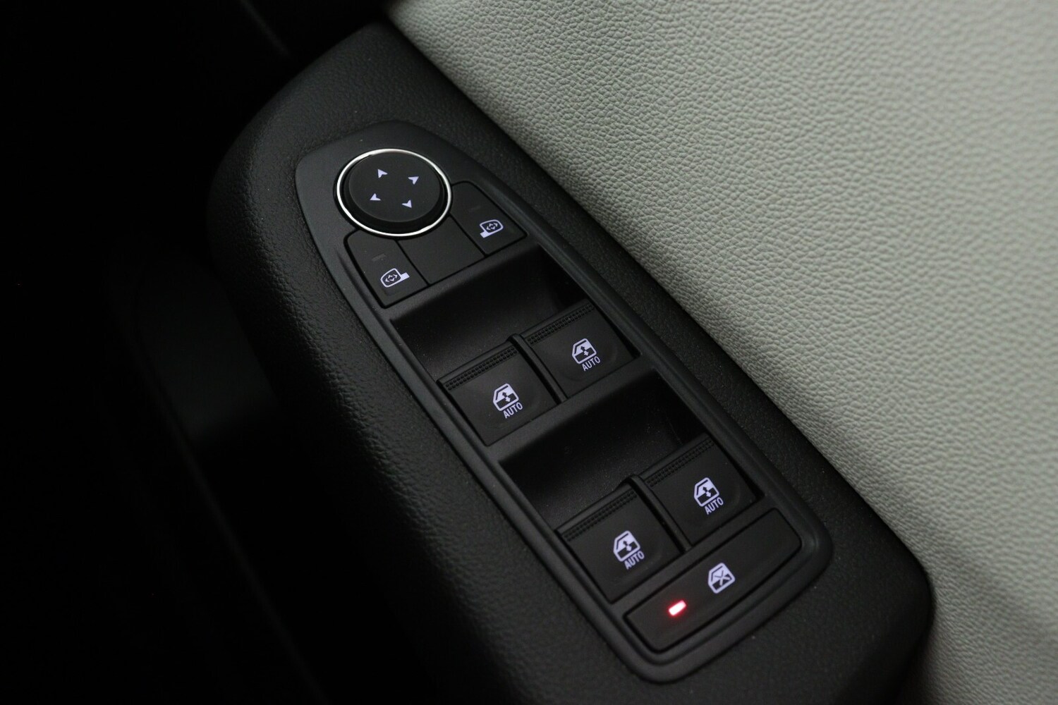 Used Renault Clio 2023 for sale - 78080911: Photo 35