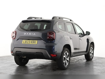 Used Dacia Duster 2023 for sale - 77885404: Photo