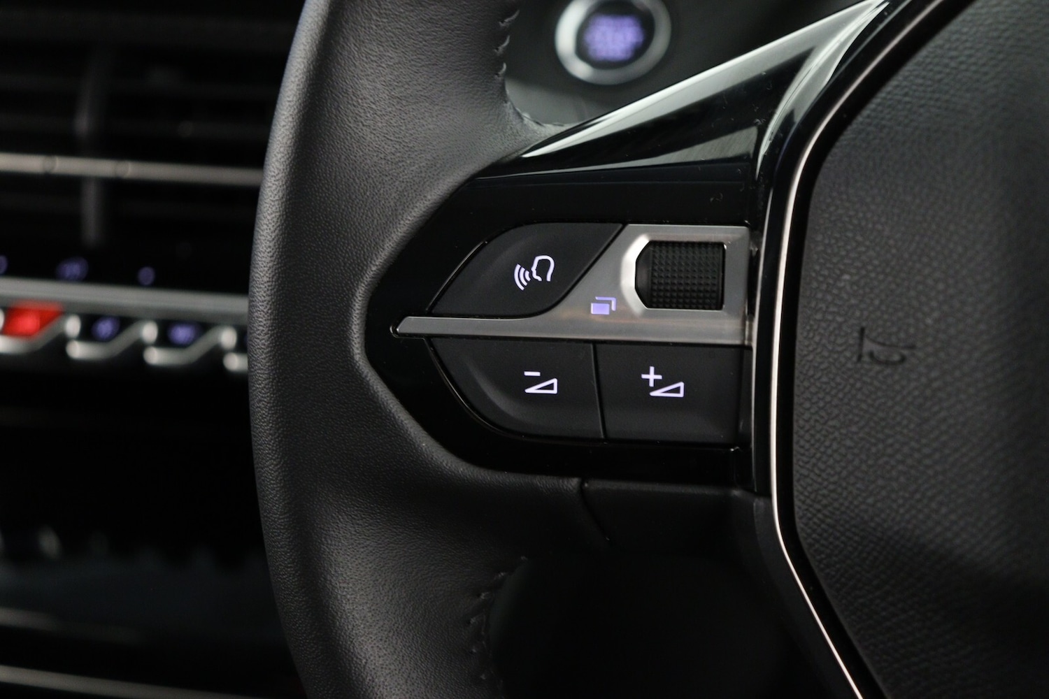 Used Renault Arkana 2022 for sale - 76872469: Photo 24