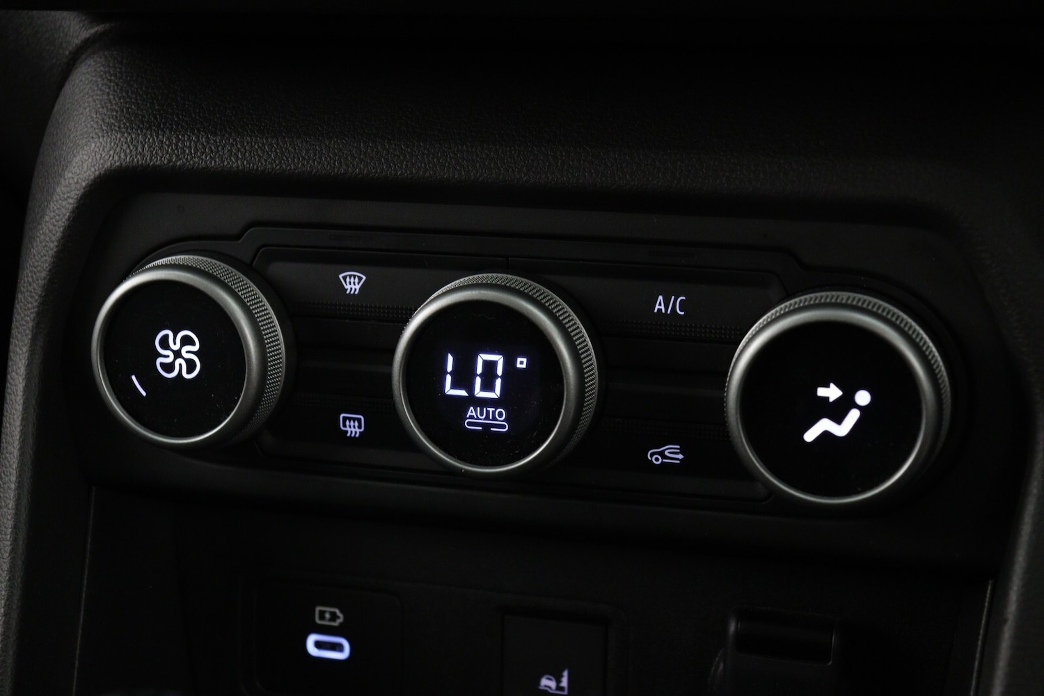 Used Dacia Jogger 2025 for sale - 76874875: Photo 24