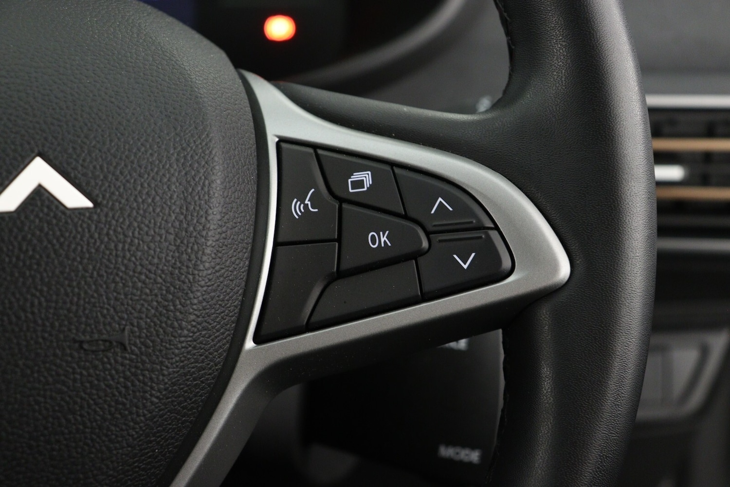 Used Dacia Jogger 2025 for sale - 76874875: Photo 28