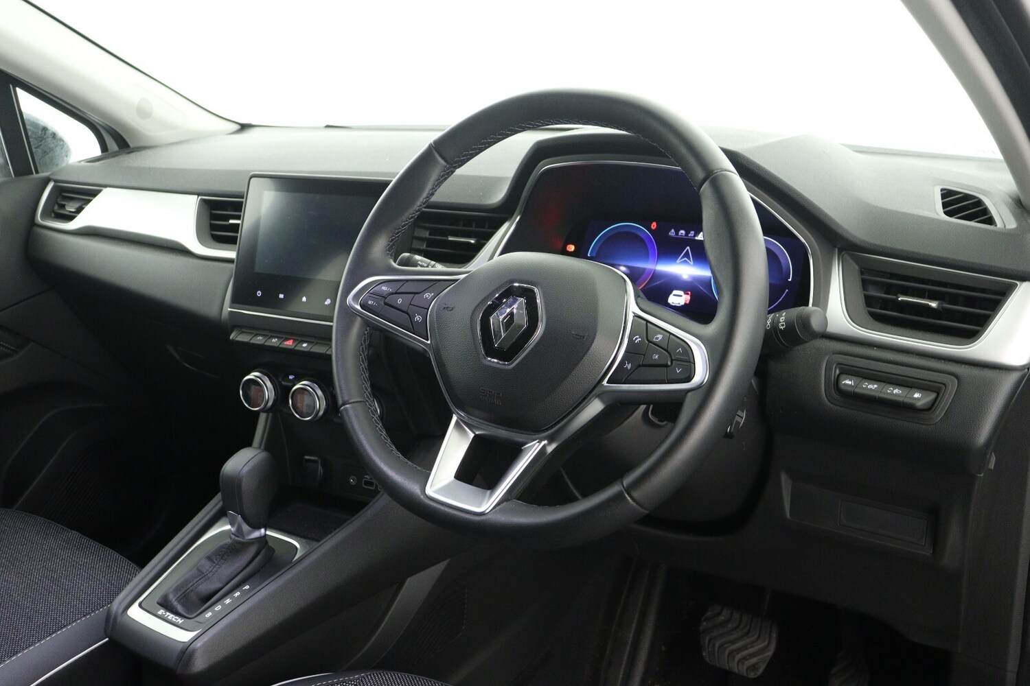 Used Renault Captur 2023 for sale - 76907882: Photo 13