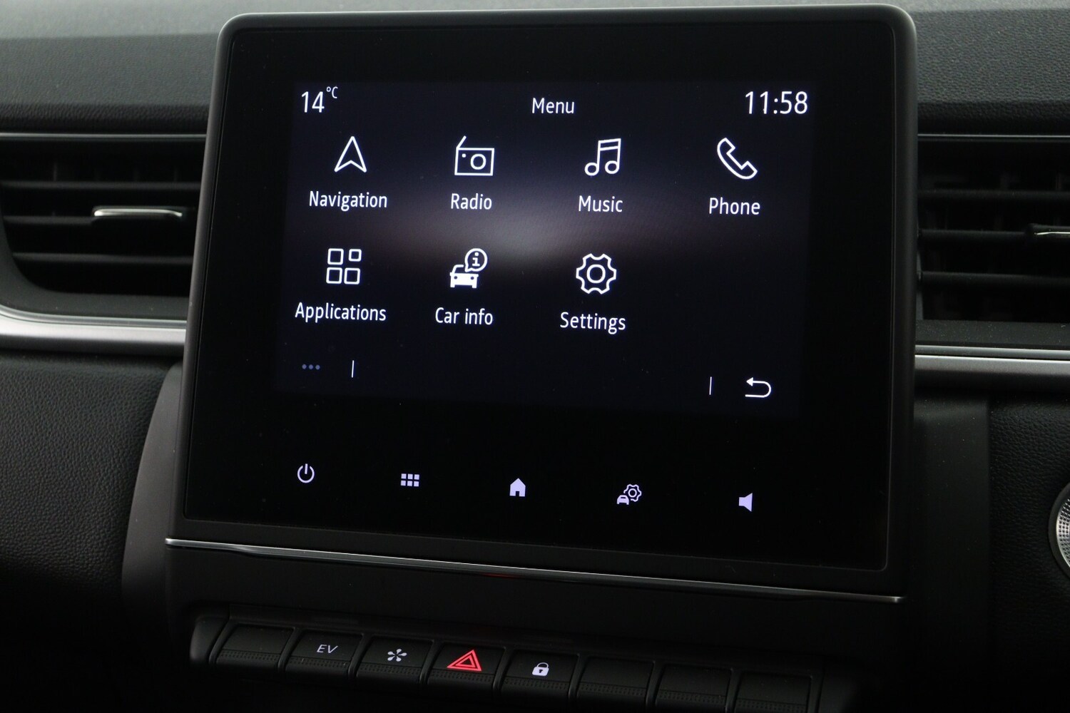 Used Renault Captur 2023 for sale - 76907882: Photo 17