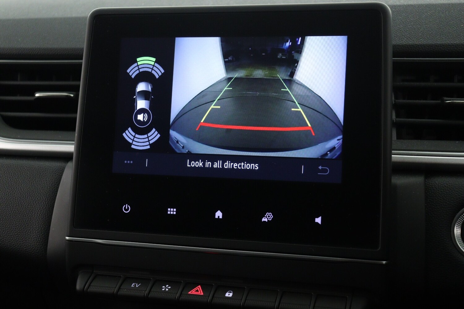 Used Renault Captur 2023 for sale - 76907882: Photo 18