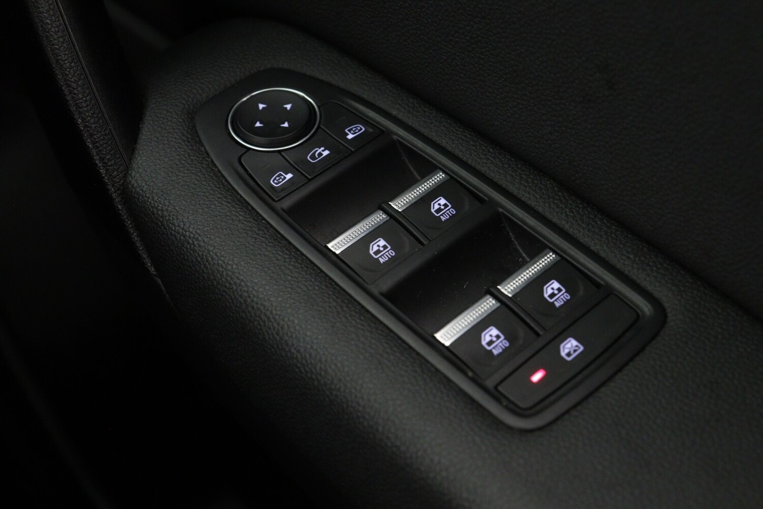 Used Renault Captur 2023 for sale - 76907882: Photo 23