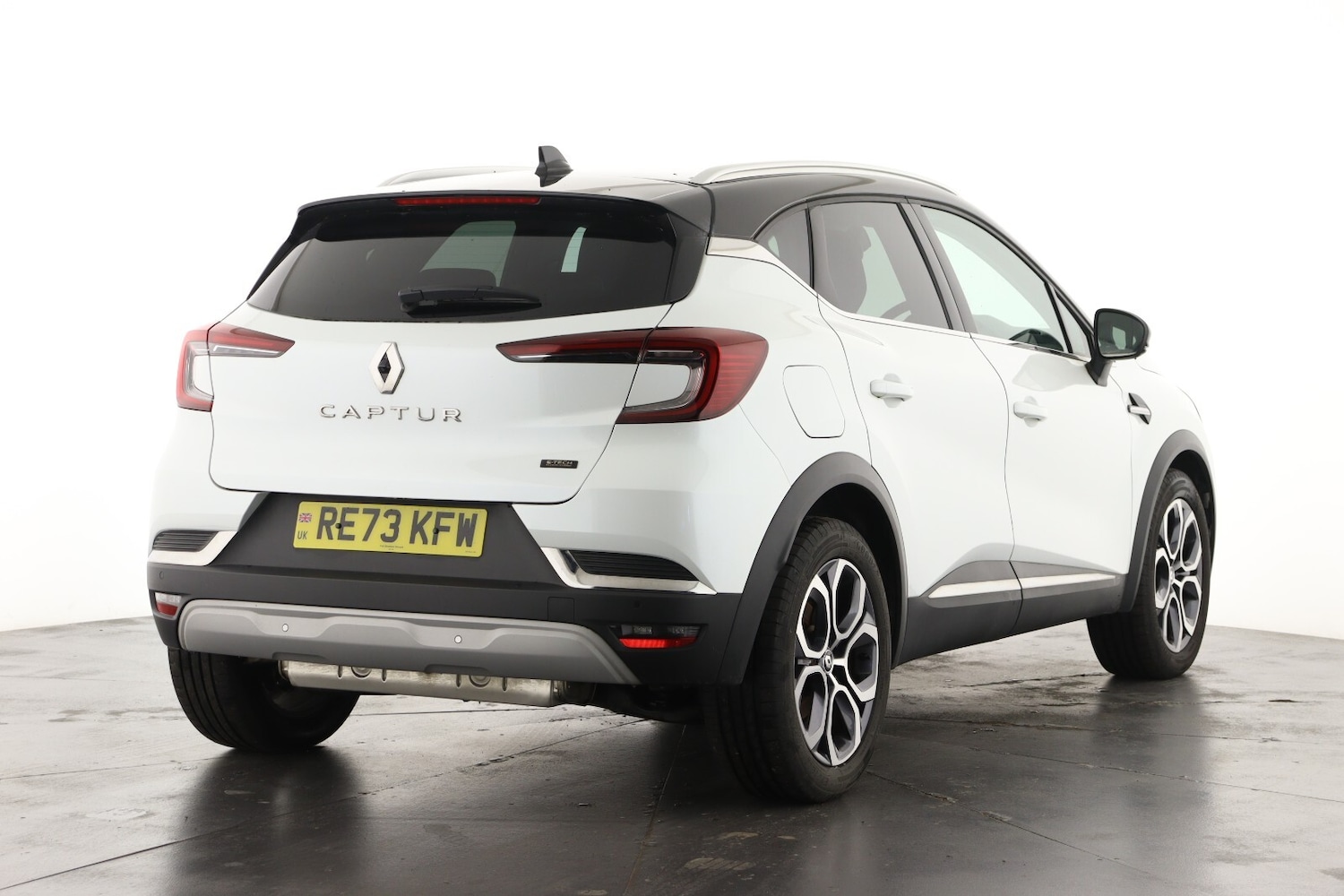 Used Renault Captur 2023 for sale - 76907882: Photo 3