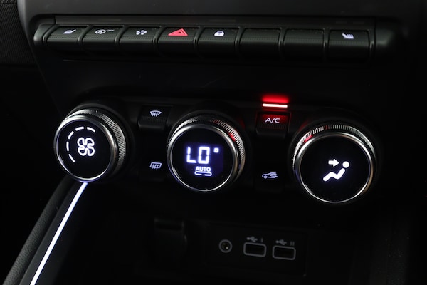 Used Renault Clio 2024 for sale - 75776108: Photo 22