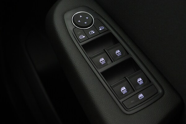 Used Renault Clio 2024 for sale - 75776108: Photo 27
