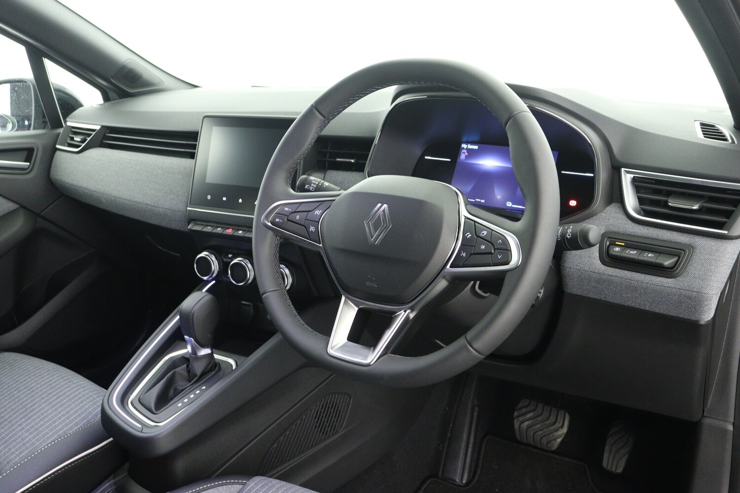 Used Renault Clio 2025 for sale - 76140151: Photo 13