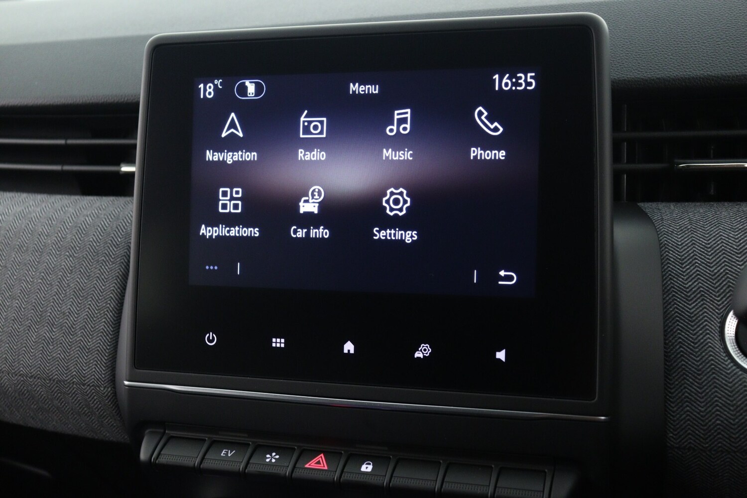 Used Renault Clio 2025 for sale - 76140151: Photo 17