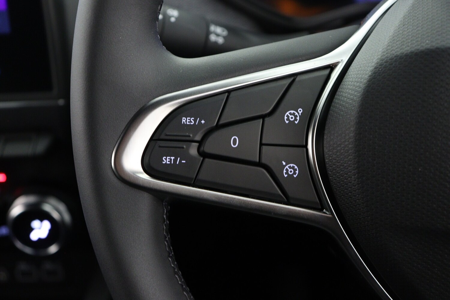 Used Renault Clio 2025 for sale - 76140151: Photo 23