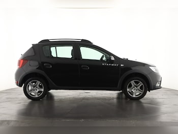 Used Dacia Sandero Stepway 2018 for sale - 75775976: Photo