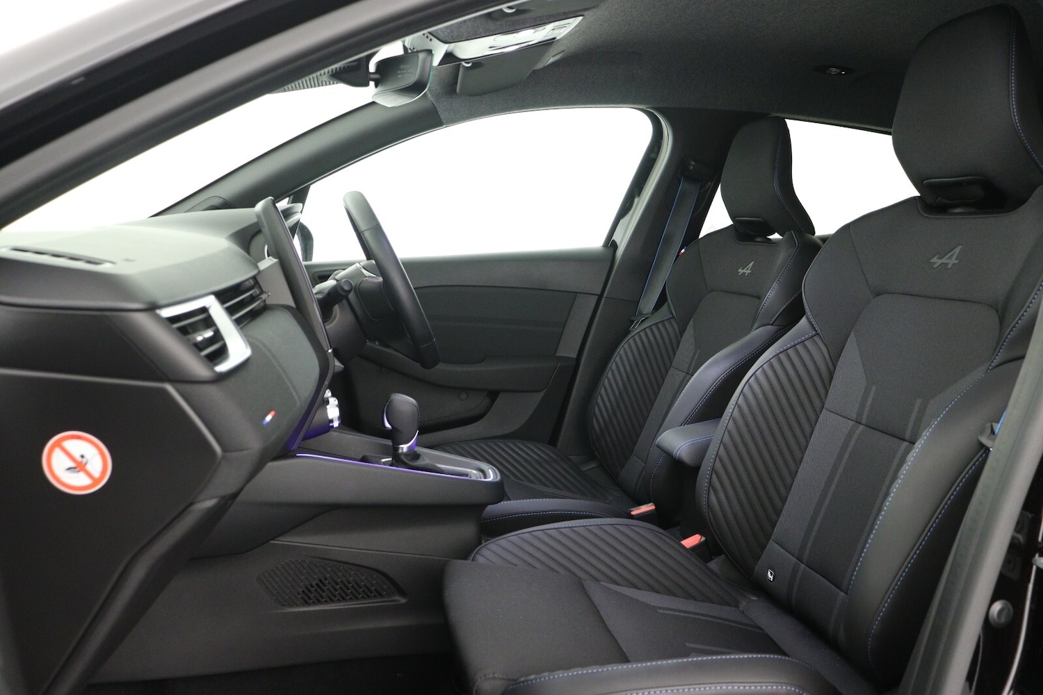 Used Renault Clio 2024 for sale - 76873178: Photo 11